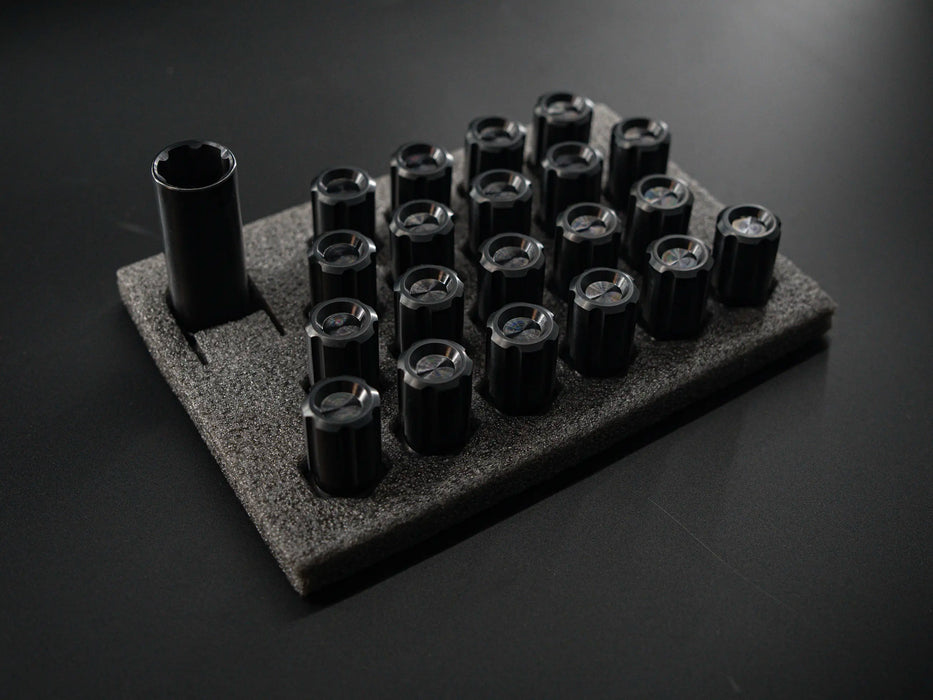 Titanium Closed GR5 Black Anti Theft Wheel Lug Nuts
