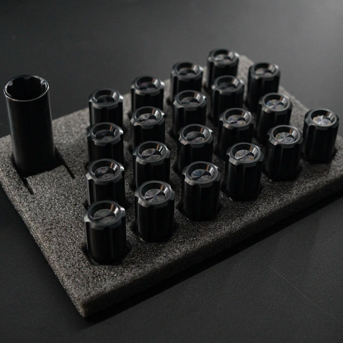 Titanium Closed GR5 Black Anti Theft Wheel Lug Nuts