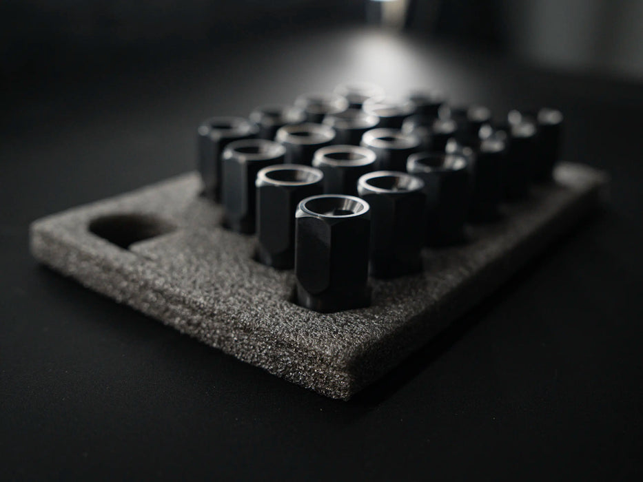 Titanium Closed GR5 21mm Black Wheel Lug Nuts