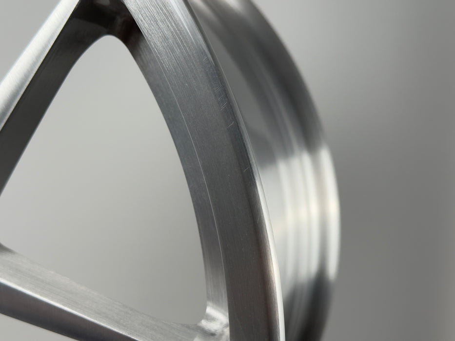 AWZZ 19×9.5 Brushed Silver outlet demo wheel — actual unit, photo 6