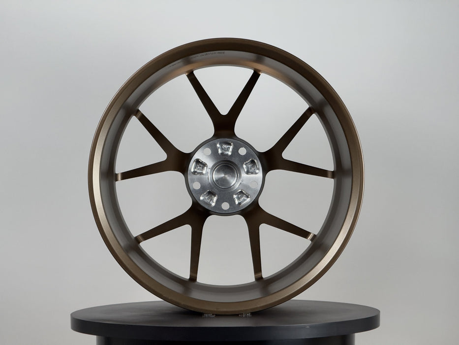 AWZZ 19×9.5 ET35 Satin Bronze Outlet unit #4 — actual wheel, photo 2
