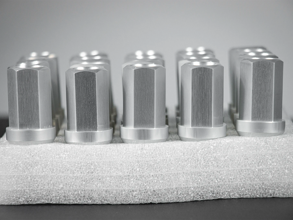 Aluminum Closed M14x1.5 19mm Wheel Lug Nuts (Pack of 20pcs)