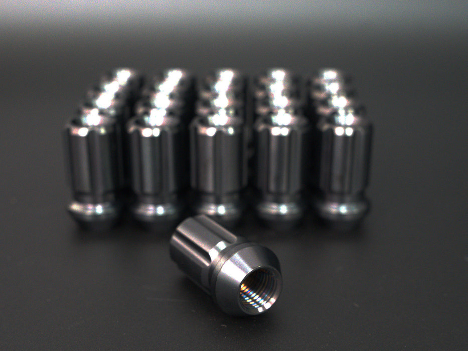 Titanium Closed GR5 Black Anti Theft Wheel Lug Nuts