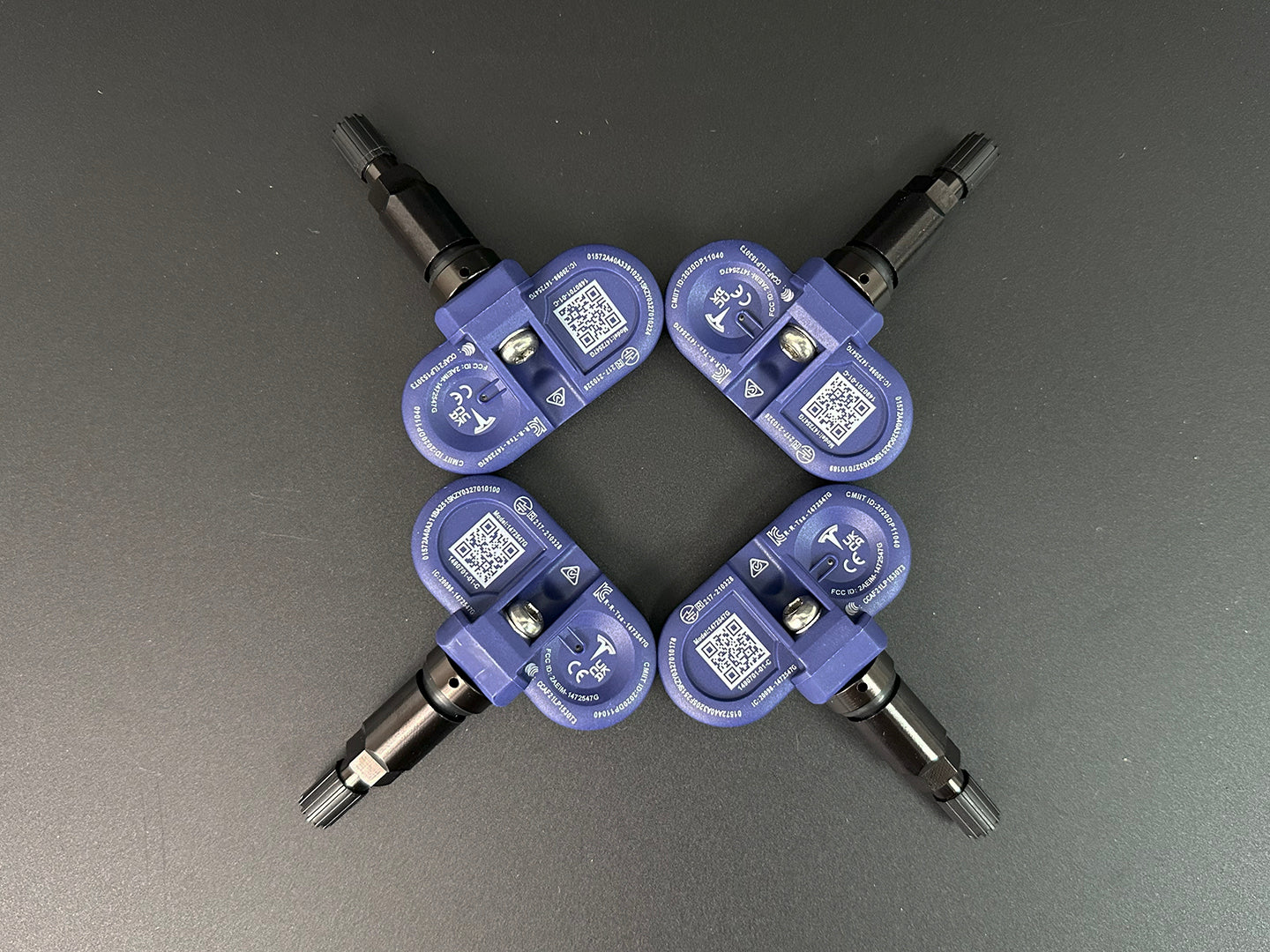 Bluetooth対応TPMS4個テスラモデル3モデルY 用　セットアップ不要 Bluetooth対応TPMS4個テスラモデル3モデルY 用セットアップ不要