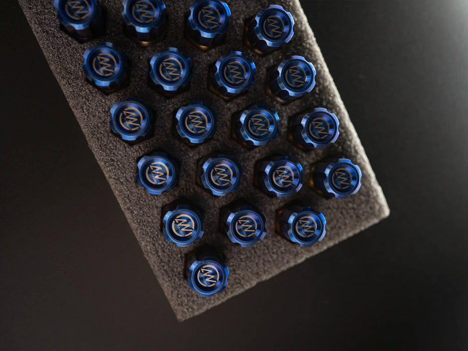 M14×1.5 mm Titanium Closed GR5 Burned Gold Anti Theft Wheel Lug Nuts Set with Logo (Pack of 20pcs)